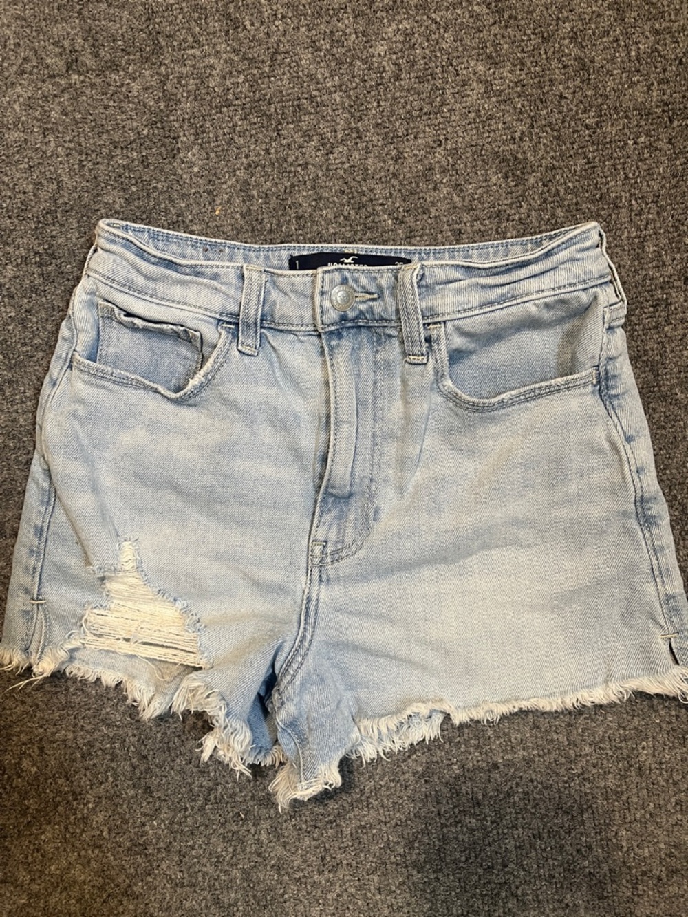 Hollister Ultra High Rise Mom Short